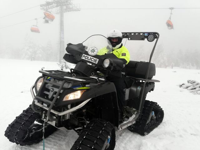 Karlovarsko: Z důvodu prázdnin policisté více dohlíželi na bezpečnost v lyžařských střediscích