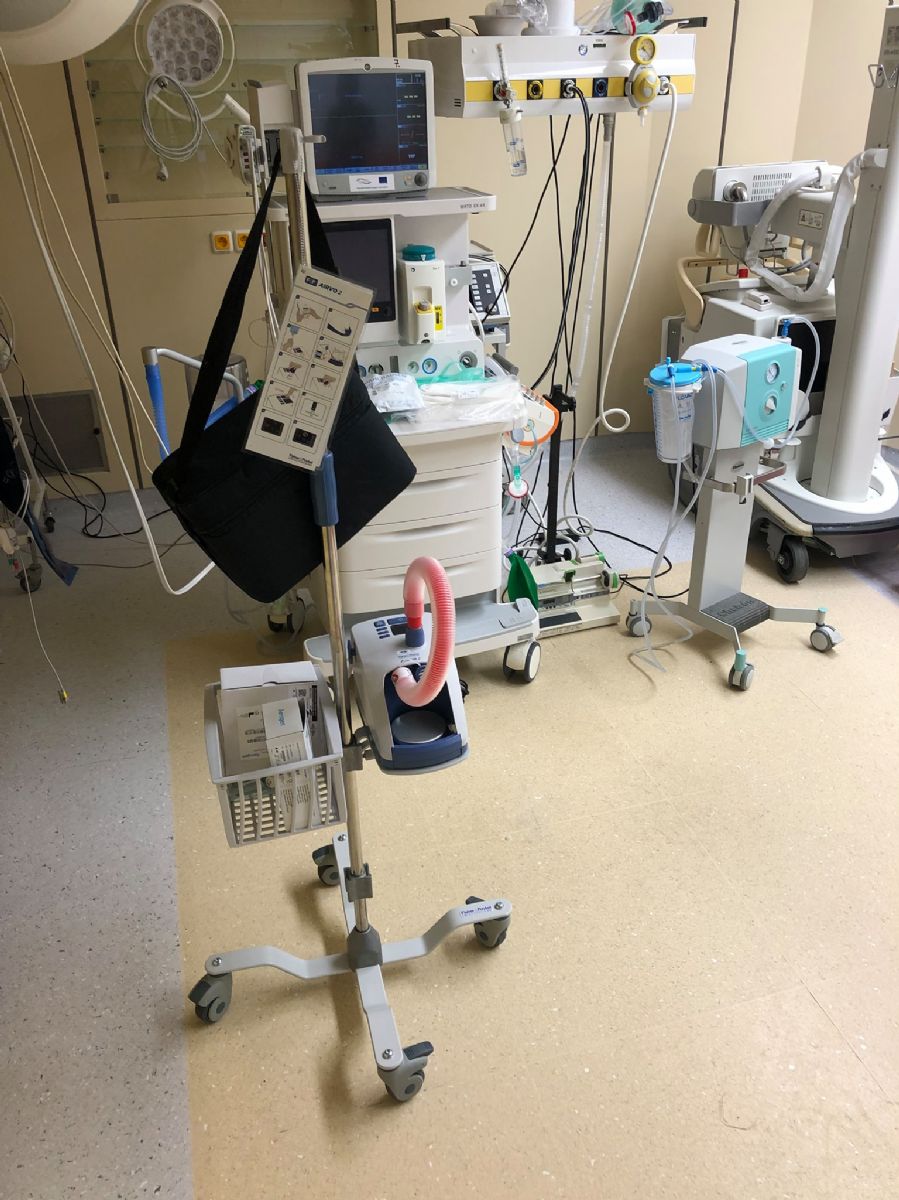 KKN pořídila nové přístroje HFNO, které pomáhají pacientům s dýcháním