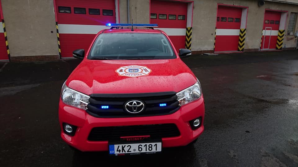 Ostrov: Město hasičům pořídilo nový vůz 